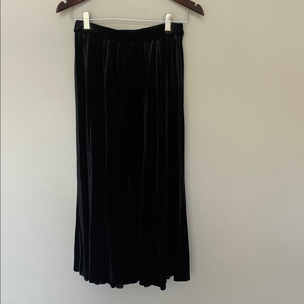 Halogen Black Velvet Skirt